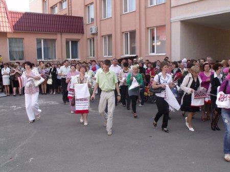 ОСТАННІЙ ДЗВОНИК