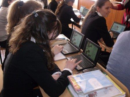 Обласний семінар-практикум  з теми  «Використання технології портфоліо   в інноваційному процесі  розвитку особистості»