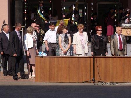 Свято останнього дзвоника для учнів 11-х класів