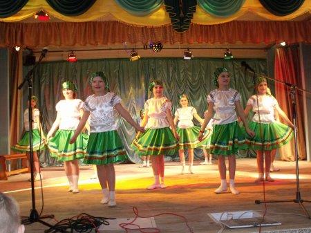 Конкурс краси та грації "Квіти весни" серед 8-9 класів
