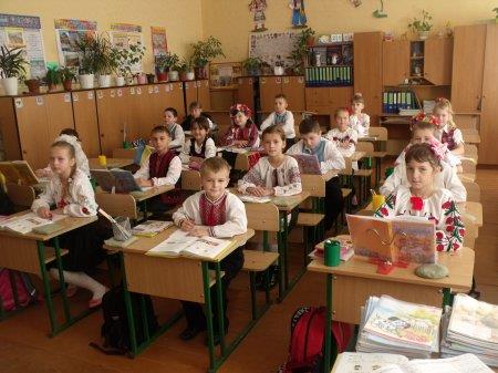 ДЕНЬ УКРАЇНСЬКОЇ ВИШИВАНКИ – СВЯТО ПАТРІОТИЗМУ І ВИШУКАНОЇ КРАСИ