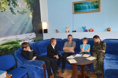 Співпраця зі службою молоді