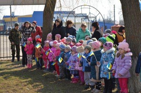 Відкриття скульптурної композиції бджілки.