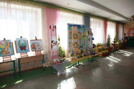 Фотовернісаж І фестивалю Великодньої писанки 2015