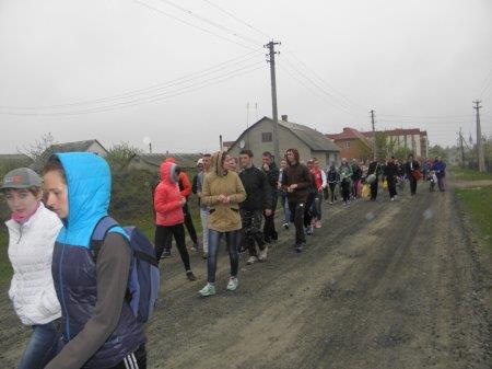 Навчально-польові збори продовжуються...