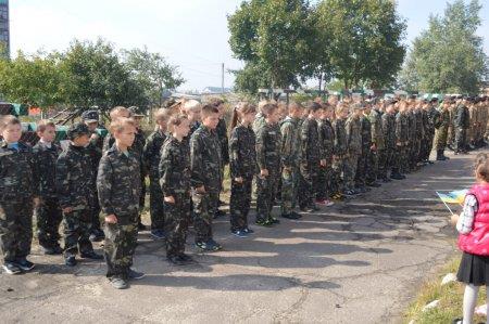 Посвята у члени військово-патріотичного об'єднання "Захисник України"