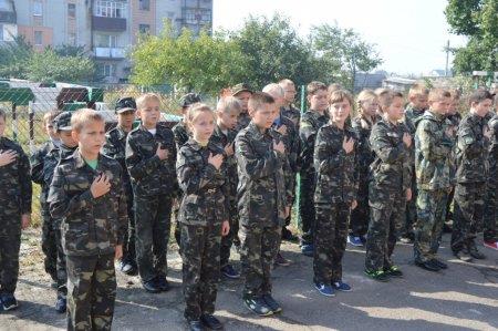 Посвята у члени військово-патріотичного об'єднання "Захисник України"