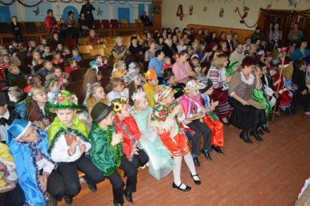 Новорічні ранки у початковій школі продовжуються