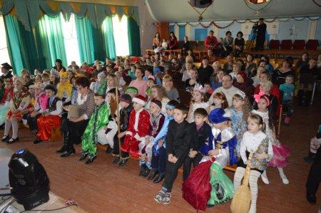 Новорічні ранки у початковій школі продовжуються