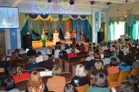 Новорічні ранки у початковій школі продовжуються