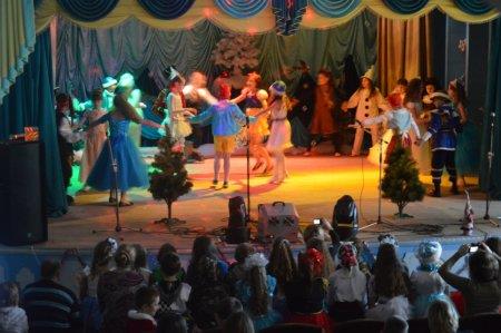 Новорічні ранки у початковій школі продовжуються