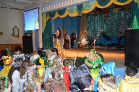 Новорічні ранки у початковій школі продовжуються
