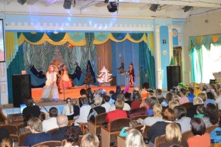 Новорічні ранки у початковій школі продовжуються