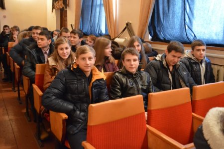 візит до театру