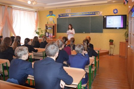 1 грудня – Всесвітній День боротьби з ВІЛ/СНІДом