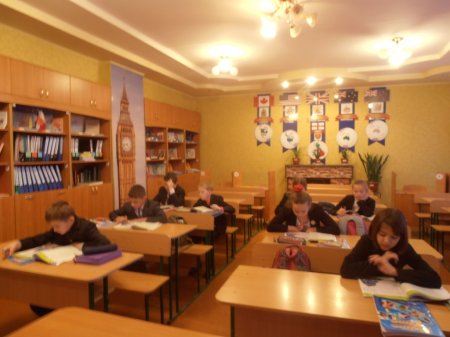Тиждень англійської мови продовжується