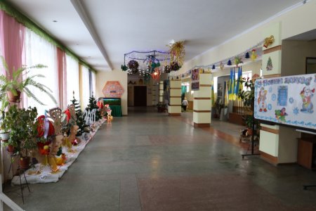 НОВОРІЧНІ СВЯТА ДЛЯ УЧНІВ СЕРЕДНЬОЇ ШКОЛИ