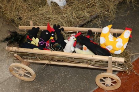 НОВОРІЧНІ СВЯТА ДЛЯ УЧНІВ СЕРЕДНЬОЇ ШКОЛИ