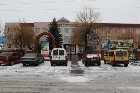НОВОРІЧНІ СВЯТА ДЛЯ УЧНІВ СЕРЕДНЬОЇ ШКОЛИ
