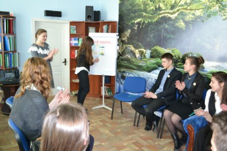 «Спілкуємось та діємо»