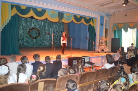 Літературно-мистецька композиція "Вінок Шевченкові сплітаємо із віршів"
