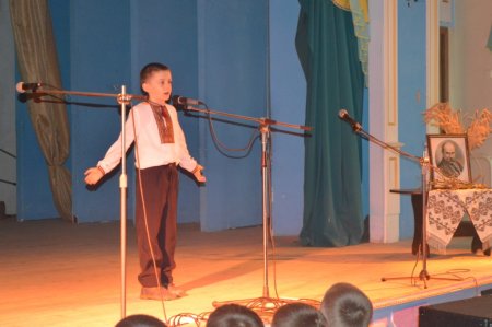 Літературно-мистецька композиція "Вінок Шевченкові сплітаємо із віршів"