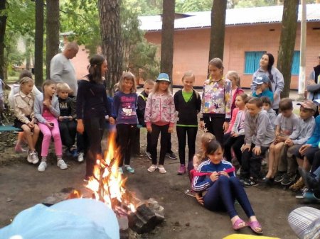 Пластуни на Всеукраїнському таборі.