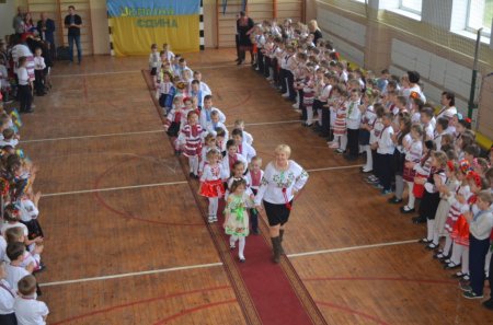 ПАРАД ВИШИВАНОК