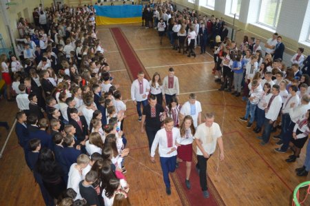ПАРАД ВИШИВАНОК