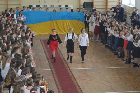 ПАРАД ВИШИВАНОК