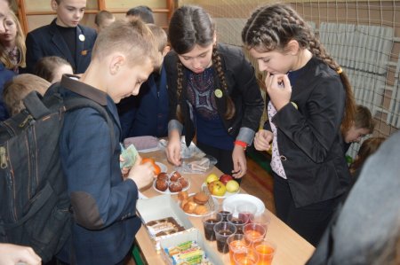 Благодійний ярмарок 