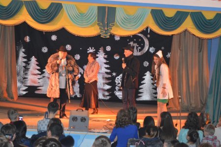 Новорічні  казки випускників