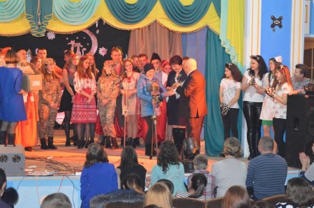 Новорічні  казки випускників