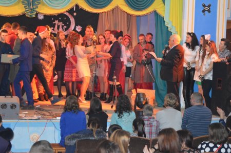 Новорічні  казки випускників