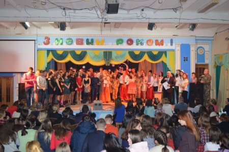 Новорічні  казки випускників