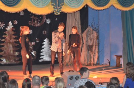 Новорічні  казки випускників
