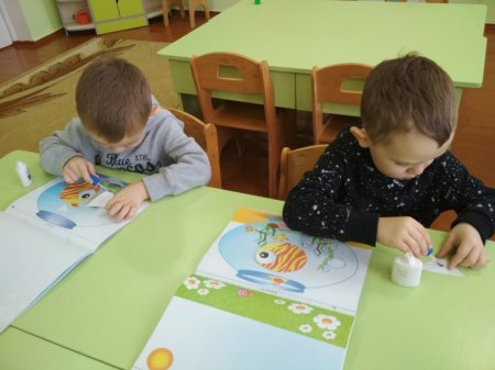 Занаття з аплікації