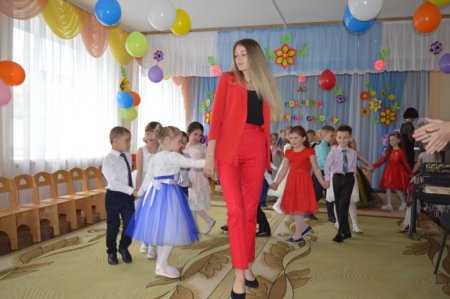 Випускний бал у групі "Квіточки"
