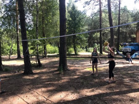 ПЕРШИЙ ДЕНЬ РОБОТИ ЛІТНЬОГО НАМЕТОВОГО АНГЛОМОВНОГО ТАБОРУ "ПОЛІГЛОТ"