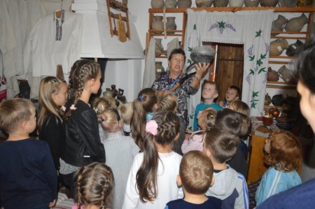 Екскурсія вихованців дошкільних груп «Вулик» до музею