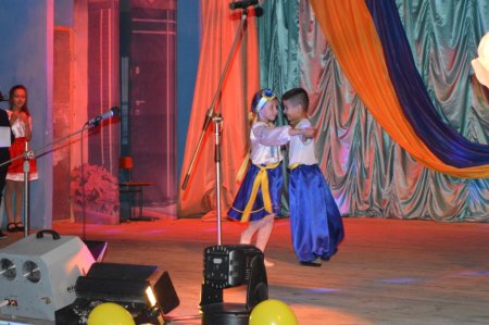  Першокласники НУШ вітають вчителів