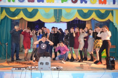Новорічні казки випускників Новорічні казки випускників