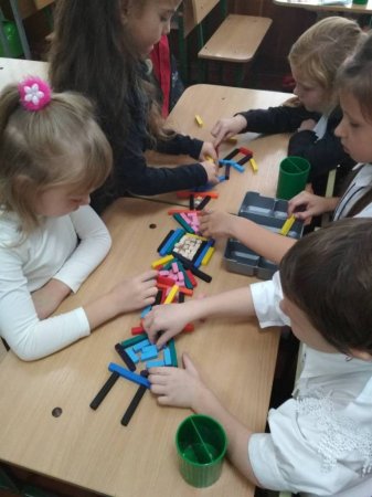 Шкільні будні та відпочинок нашого класу