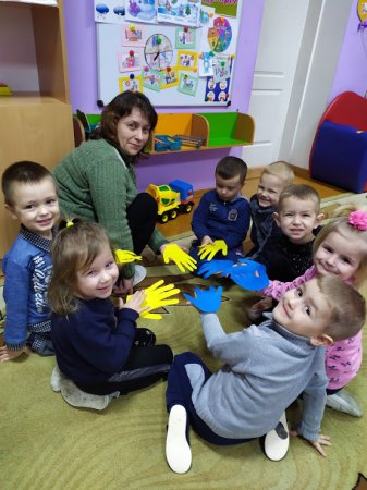 Малеча дошкільних груп «Вулик»  відзначила День Соборності України