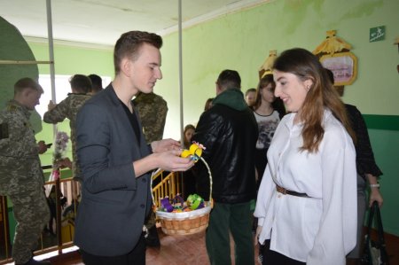 Святковий концерт "Жінкам з любов'ю"