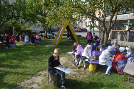 Освітній процес триває