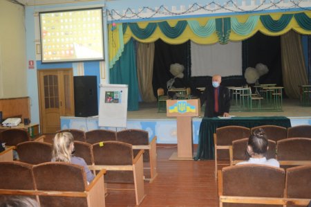 Зустріч директора з учнівським самоврядуванням