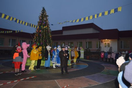 ВІДКРИТТЯ НОВОРІЧНОЇ ЯЛИНКИ