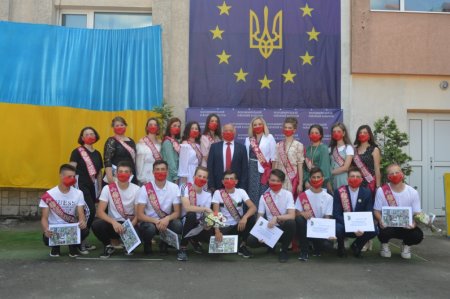 Фото ювілейних випусків