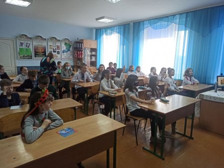 Декада української мови та літератури